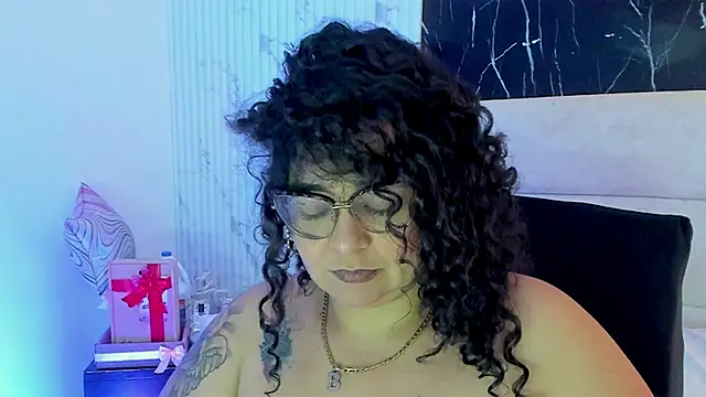 Reginavegaa online show from 11, 5, 2026