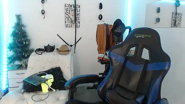 Leonard Price online show from 6, 2, 2025