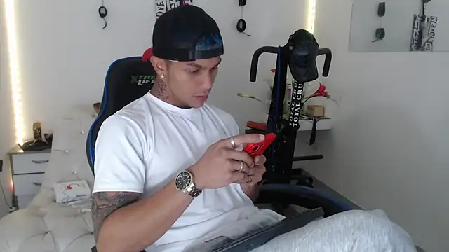 Leonard Price online show from 27, 2, 2025