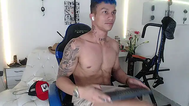 Leonard Price online show from 2, 3, 2025