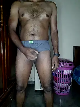 Snapshot of SuranSexy33 chatting on 17, 1, 2026 SuranSexy33 online show from 17, 1, 2026