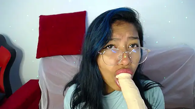 Snapshot of ricura_mily chatting on 23, 1, 2025 ricura mily online show from 23, 1, 2025