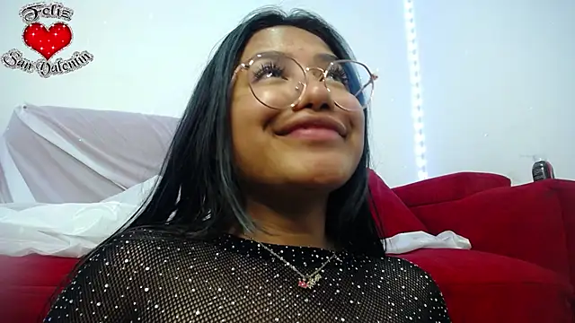 Snapshot of ricura_mily chatting on 9, 2, 2025 ricura mily online show from 9, 2, 2025