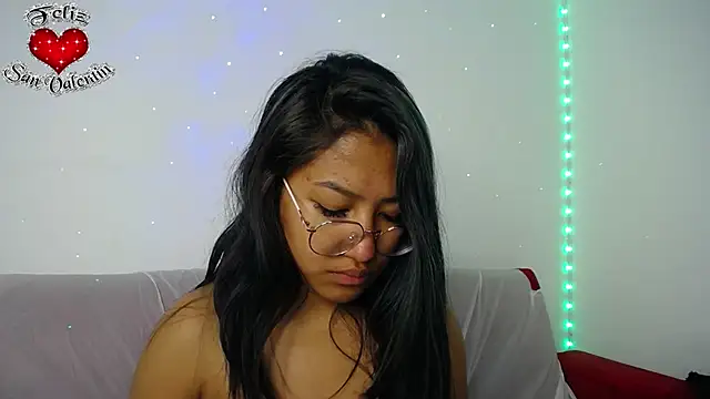 Snapshot of ricura_mily chatting on 23, 2, 2025 ricura mily online show from 23, 2, 2025