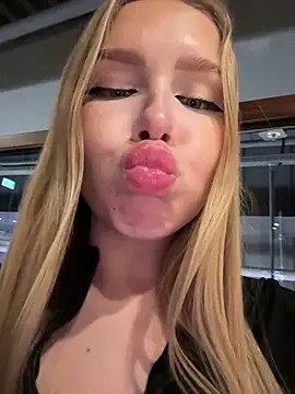 mur girl online show from 3, 12, 2024