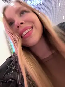 mur girl online show from 3, 1, 2025