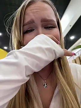 mur girl online show from 16, 2, 2025