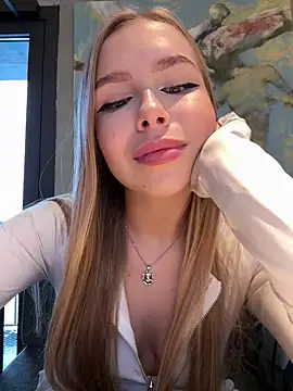 mur girl online show from 21, 2, 2025