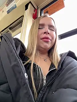 mur girl online show from 1, 3, 2025