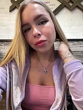 mur girl online show from 2, 3, 2025