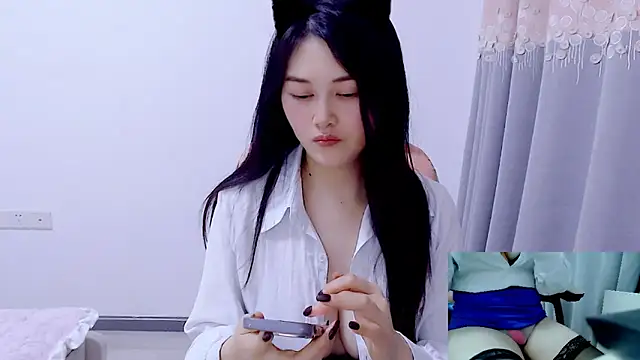 Snapshot of Little-sweet chatting on 29, 11, 2025 Little-sweet online show from 29, 11, 2025