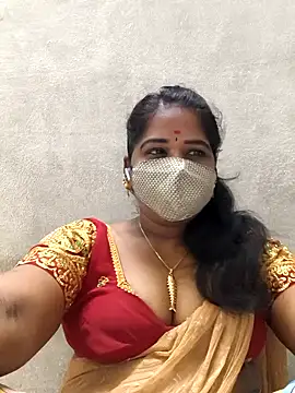 Snapshot of MaaliiiPonuTamil chatting on 29, 5, 2026 MaaliiiPonuTamil online show from 29, 5, 2026