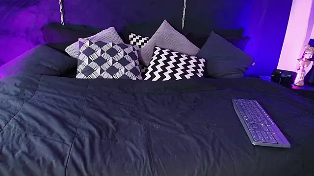 Snapshot of Aylen_darkmoor chatting on 24, 11, 2025 Aylen darkmoor online show from 24, 11, 2025