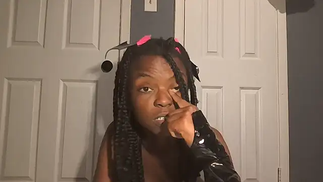 Snapshot of BlissTheeSiren chatting on 28, 9, 2025 BlissTheeSiren online show from 28, 9, 2025