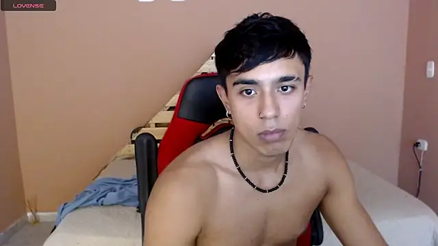 Snapshot of karlgiles_ chatting on 3, 3, 2025 karlgiles online show from 3, 3, 2025