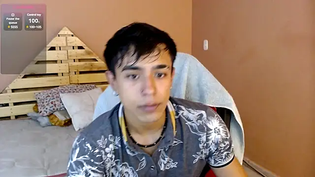 Snapshot of karlgiles_ chatting on 13, 3, 2025 karlgiles online show from 13, 3, 2025