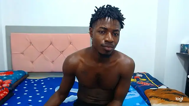 Snapshot of jaycolinss chatting on 5, 4, 2026 jaycolinss online show from 5, 4, 2026