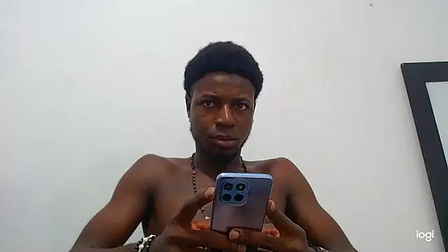 Snapshot of jaycolinss chatting on 8, 4, 2026 jaycolinss online show from 8, 4, 2026