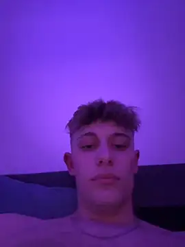 Snapshot of romanhrdcore chatting on 12, 9, 2025 romanhrdcore online show from 12, 9, 2025