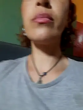 Snapshot of Mardul-ce chatting on 30, 11, 2025 Mardul-ce online show from 30, 11, 2025