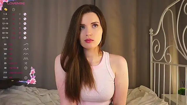 Snapshot of LoraDevon chatting on 21, 2, 2025 LoraDevon online show from 21, 2, 2025