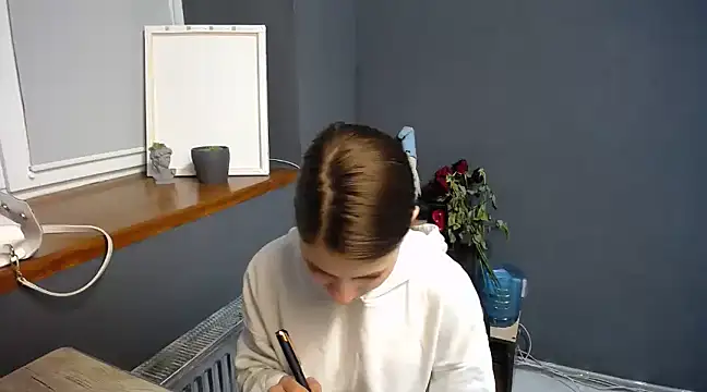 Snapshot of felicity_gold chatting on 5, 3, 2025 felicity gold online show from 5, 3, 2025