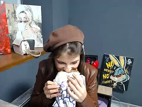 Snapshot of felicity_gold chatting on 3, 10, 2025 felicity gold online show from 3, 10, 2025