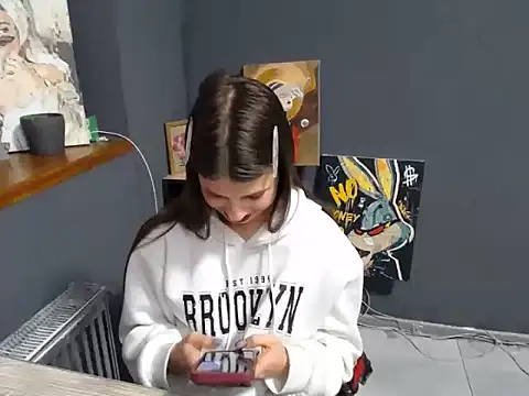 Snapshot of felicity_gold chatting on 2, 2, 2026 felicity gold online show from 2, 2, 2026