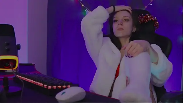 Kathleen Meow online show from 25, 12, 2024