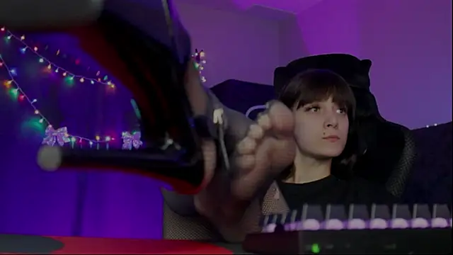 Kathleen Meow online show from 14, 1, 2025