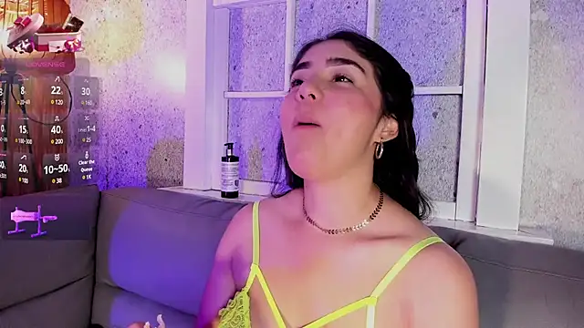 Belliinda 21 online show from 25, 2, 2025