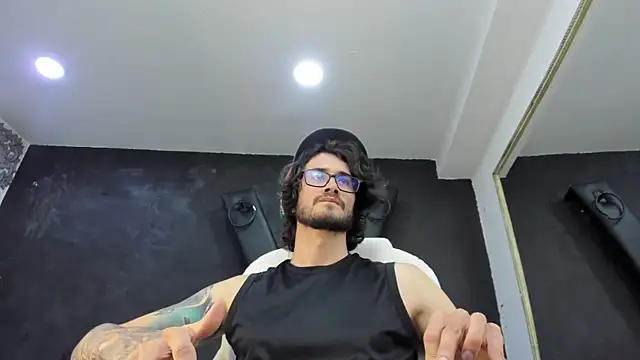 Loggan donnelly online show from 22, 3, 2025