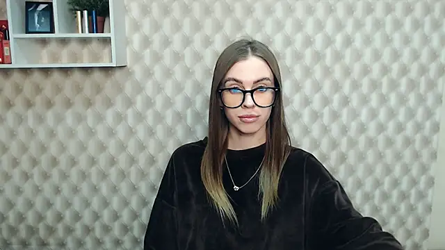 Snapshot of AlisaCatty_ chatting on 10, 3, 2025 AlisaCatty online show from 10, 3, 2025