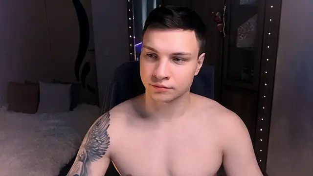 Snapshot of handsome_guy01 chatting on 3, 12, 2024 handsome guy01 online show from 3, 12, 2024