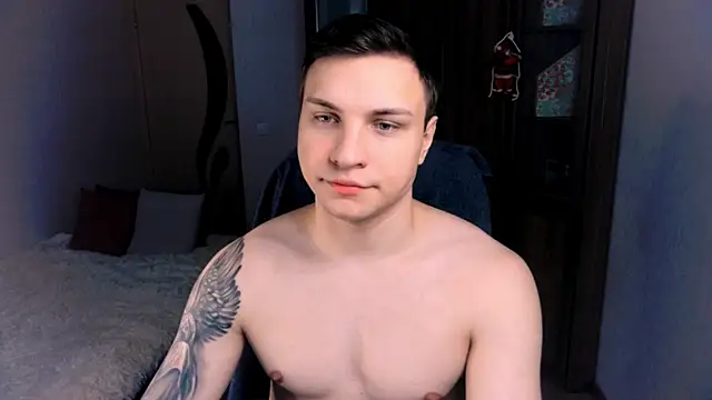 Snapshot of handsome_guy01 chatting on 19, 12, 2024 handsome guy01 online show from 19, 12, 2024