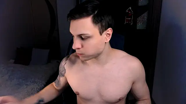 Snapshot of handsome_guy01 chatting on 19, 12, 2024 handsome guy01 online show from 19, 12, 2024