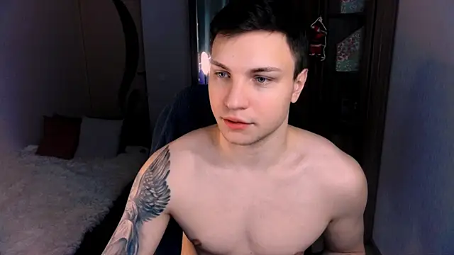 Snapshot of handsome_guy01 chatting on 20, 12, 2024 handsome guy01 online show from 20, 12, 2024