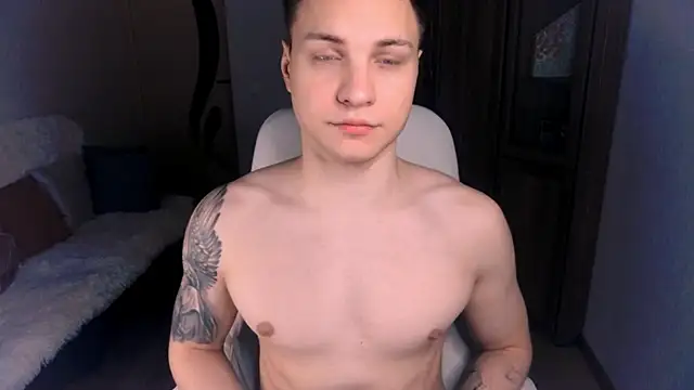 Snapshot of handsome_guy01 chatting on 14, 1, 2025 handsome guy01 online show from 14, 1, 2025