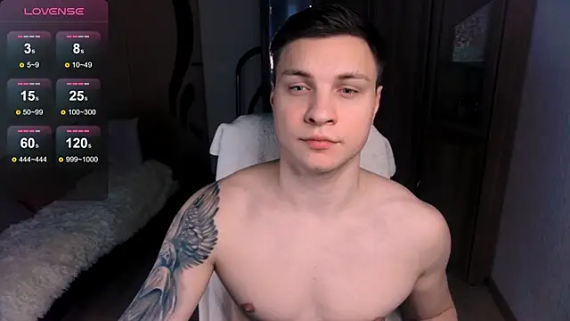 Snapshot of handsome_guy01 chatting on 21, 1, 2025 handsome guy01 online show from 21, 1, 2025