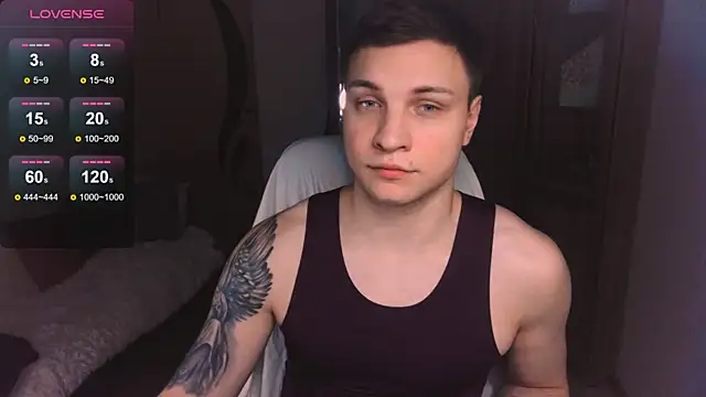 Snapshot of handsome_guy01 chatting on 24, 1, 2025 handsome guy01 online show from 24, 1, 2025