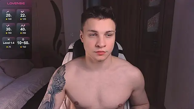 Snapshot of handsome_guy01 chatting on 12, 2, 2025 handsome guy01 online show from 12, 2, 2025