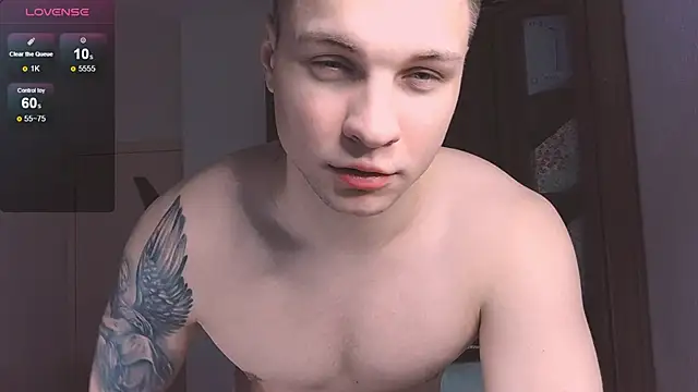 Snapshot of handsome_guy01 chatting on 13, 2, 2025 handsome guy01 online show from 13, 2, 2025