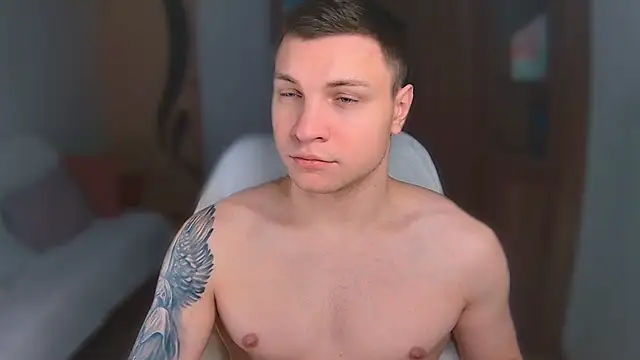 Snapshot of handsome_guy01 chatting on 19, 2, 2025 handsome guy01 online show from 19, 2, 2025