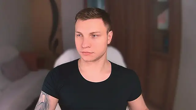 Snapshot of handsome_guy01 chatting on 19, 2, 2025 handsome guy01 online show from 19, 2, 2025