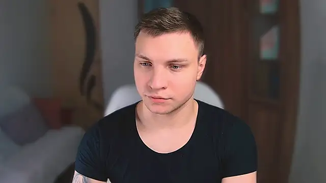 Snapshot of handsome_guy01 chatting on 20, 2, 2025 handsome guy01 online show from 20, 2, 2025