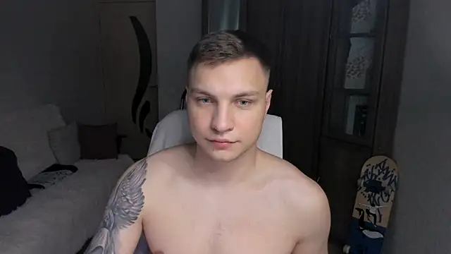 Snapshot of handsome_guy01 chatting on 9, 9, 2025 handsome guy01 online show from 9, 9, 2025