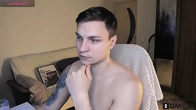 Snapshot of handsome_guy01 chatting on 16, 10, 2025 handsome guy01 online show from 16, 10, 2025