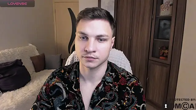 Snapshot of handsome_guy01 chatting on 23, 10, 2025 handsome guy01 online show from 23, 10, 2025