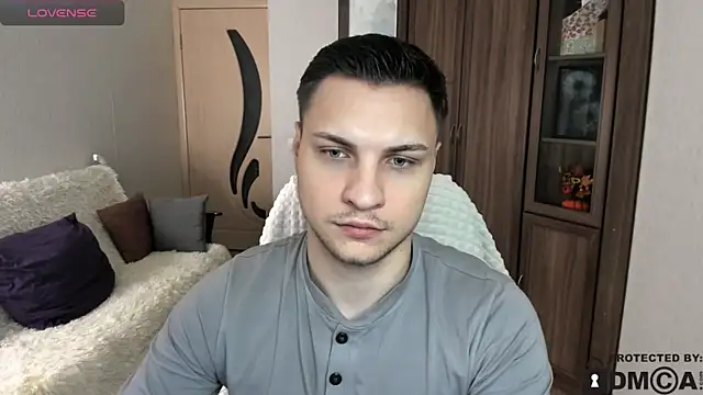 Snapshot of handsome_guy01 chatting on 31, 10, 2025 handsome guy01 online show from 31, 10, 2025