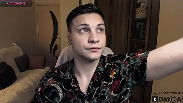 Snapshot of handsome_guy01 chatting on 6, 11, 2025 handsome guy01 online show from 6, 11, 2025